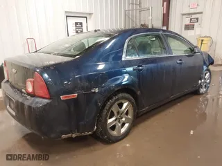 2009 Chevrolet Malibu LS w/1FL with VIN 1G1ZG57B39F227502, listed as a IAAI auction lot 41611220 with 186,051 mi miles. Bid and sale history available at carsss.com. Image 4.