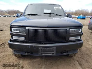 1996 Chevrolet Tahoe with VIN 3GNEK18R9TG158790, listed as a Copart auction lot 50576845 with 149,144 mi miles and Salvage Title. Bid and sale history available at carsss.com. Image 5.
