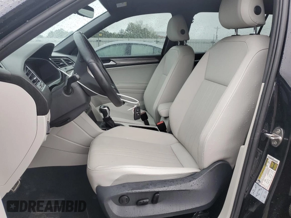 2022 Volkswagen Tiguan SE R-Line Black with VIN 3VVCB7AX9NM054396, listed as a Copart auction lot 52229505 with 30,231 mi miles and Non repairable. Bid and sale history available at DreamBid. Image 7.