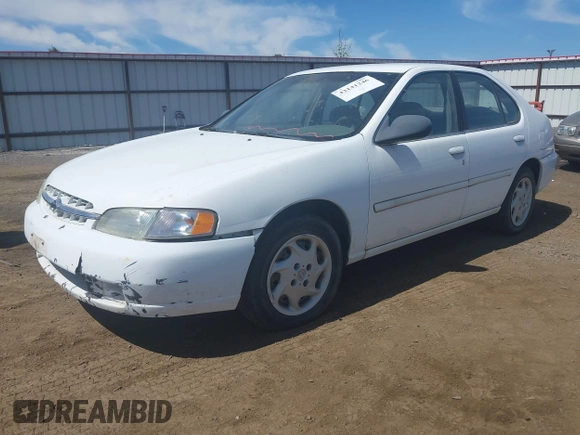 1999 Nissan Altima XE with VIN 1N4DL01D9XC104530, listed as a IAAI auction lot 42141246 with 168,803 mi miles. Bid and sale history available at carsss.com. Image 2.