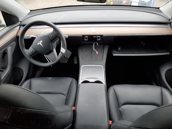 2024 Tesla Model Y Long Range with VIN 7SAYGAEE6RF070354, listed as a Copart auction lot 49826975 with Not Provided miles and Clean Title. Bid and sale history available at DreamBid. Image 8.