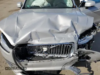 2024 Volvo XC90 Plus Bright Theme z VIN YV4062PE9R1236095, wystawiony jako Copart lot #84622444 z przebiegiem Nie podano mil oraz Szkoda całkowita • Salvage title. Historia ofert i sprzedaży dostępna na DreamBid. Obrazek 12.