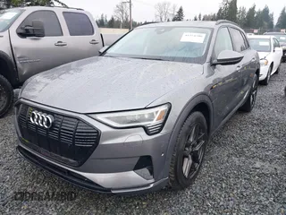 2021 Audi e-tron Premium with VIN WA1AAAGE8MB010823, listed as a IAAI auction lot 41254590 with 21,171 mi miles. Bid and sale history available at carsss.com. Image 19.