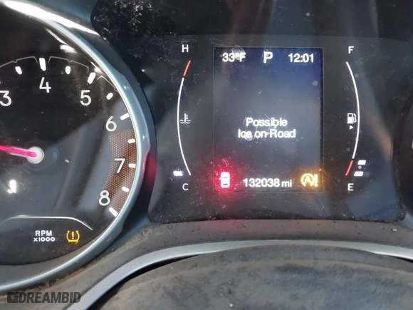 2019 Jeep Compass Latitude with VIN 3C4NJCBB1KT654692, listed as a IAAI auction lot 41376045 with 132,038 mi miles. Bid and sale history available at carsss.com. Image 16.