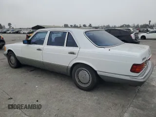 1988 Mercedes-Benz 300 with VIN WDBCA25D0JA371896, listed as a Copart auction lot 76421944 with 119,520 mi miles and Clean Title. Bid and sale history available at DreamBid. Image 2.