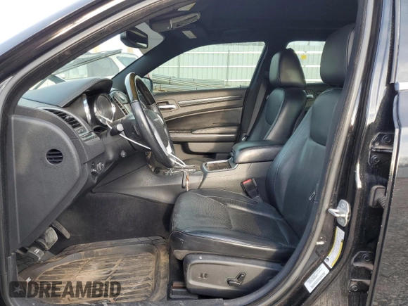 2014 Chrysler 300 C with VIN 2C3CCAKT3EH128712, listed as a Copart auction lot 47918235 with Not Provided miles and Salvage Title. Bid and sale history available at carsss.com. Image 7.