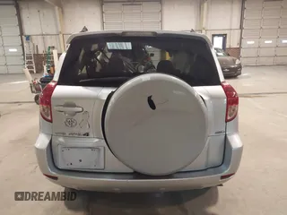 2008 Toyota RAV4 with VIN JTMBD33V786062414, listed as a IAAI auction lot 41188782 with 132,500 mi miles. Bid and sale history available at carsss.com. Image 16.