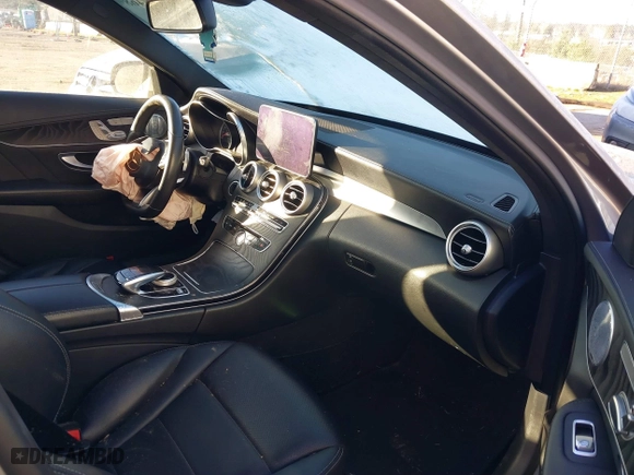 2015 Mercedes-Benz C-Class C 300 with VIN 55SWF4JB2FU076697, listed as a IAAI auction lot 41357468 with 107,027 mi miles. Bid and sale history available at carsss.com. Image 5.