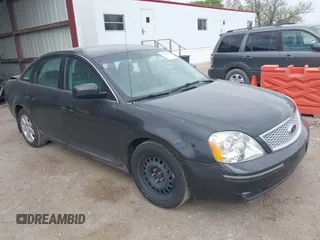 2007 Ford Five Hundred SEL z VIN 1FAHP24157G102902, wystawiony jako IAAI lot #42123329 z przebiegiem 105 468 mil mil oraz . Historia ofert i sprzedaży dostępna na DreamBid. Obrazek 1.