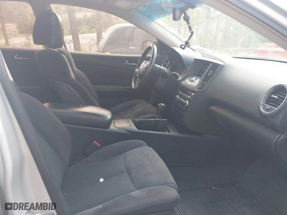 2014 Nissan Maxima 3.5 SV w/Sport Pkg with VIN 1N4AA5AP4EC460123, listed as a IAAI auction lot 41950780 with 137,674 mi miles. Bid and sale history available at carsss.com. Image 5.