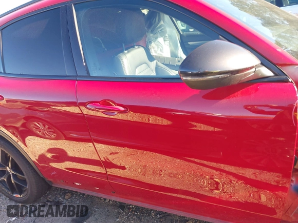 2019 Alfa Romeo Stelvio Ti Sport z VIN ZASPAKBN6K7C43720, wystawiony jako IAAI lot #41174120 z przebiegiem 55 446 mil mil oraz . Historia ofert i sprzedaży dostępna na DreamBid. Obrazek 14.