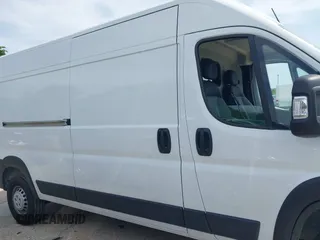 2025 Ram ProMaster Cargo with VIN 3C6MRVHG0SE545736, listed as a IAAI auction lot 42022112 with 683 mi miles and . Bid and sale history available at DreamBid. Image 13.