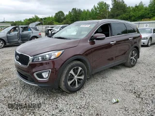 2016 Kia Sorento EX z VIN 5XYPH4A58GG185623, wystawiony jako Copart lot #56189215 z przebiegiem 141 546 mil mil oraz Szkoda całkowita • Salvage title. Historia ofert i sprzedaży dostępna na DreamBid. Obrazek 1.