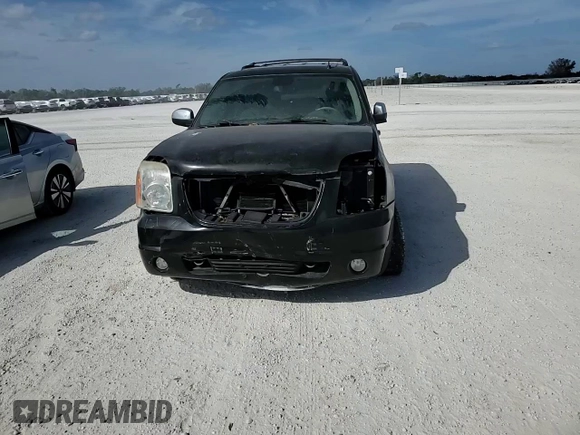 2013 GMC Yukon SLT with VIN 1GKS1CE06DR166898, listed as a Copart auction lot 76924754 with Not Provided miles and Salvage Title. Bid and sale history available at carsss.com. Image 12.