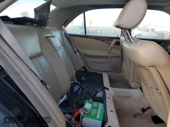 1998 Mercedes-Benz E 320 with VIN WDBJF25F4WA625790, listed as a Copart auction lot 87920735 with 179,382 mi miles and Clean Title. Bid and sale history available at DreamBid. Image 10.