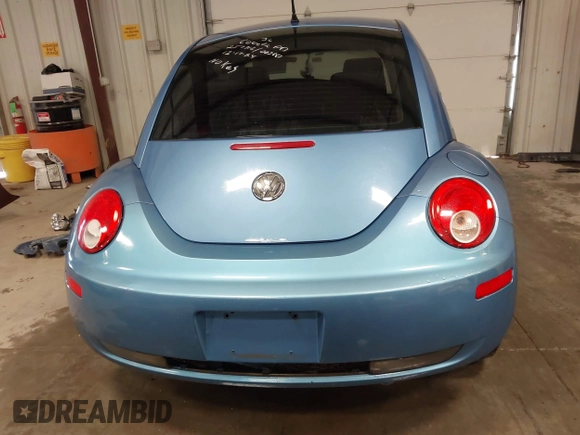 2010 Volkswagen Beetle with VIN 3VWPW3AG4AM003893, listed as a IAAI auction lot 41255087 with 192,128 mi miles and . Bid and sale history available at DreamBid. Image 17.