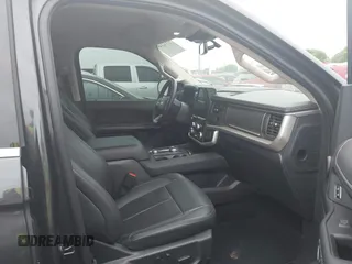 2024 Ford Expedition XLT with VIN 1FMJU1J81REA43051, listed as a IAAI auction lot 41932149 with 26,715 mi miles. Bid and sale history available at carsss.com. Image 5.