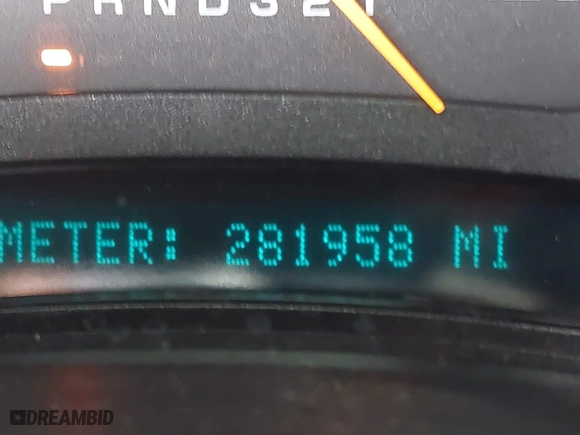 2006 Chevrolet Silverado 1500 LT1 with VIN 2GCEC19T361145854, listed as a IAAI auction lot 41580774 with 281,958 mi miles. Bid and sale history available at carsss.com. Image 7.