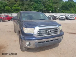 2007 Toyota Tundra SR5 with VIN 5TFRV54137X029518, listed as a IAAI auction lot 42069415 with 147,617 mi miles. Bid and sale history available at carsss.com. Image 6.