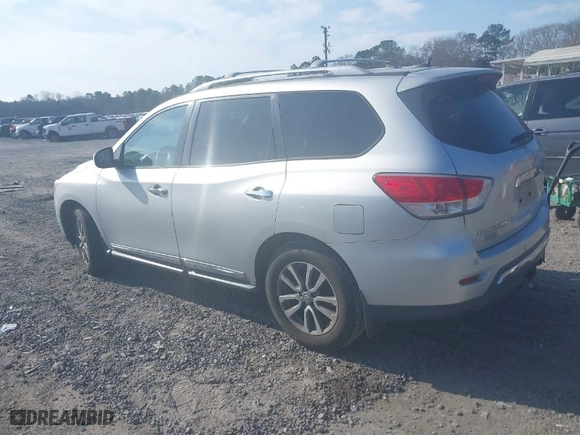 2014 Nissan Pathfinder SV with VIN 5N1AR2MN9EC665895, listed as a IAAI auction lot 41530446 with 137,272 mi miles. Bid and sale history available at carsss.com. Image 3.