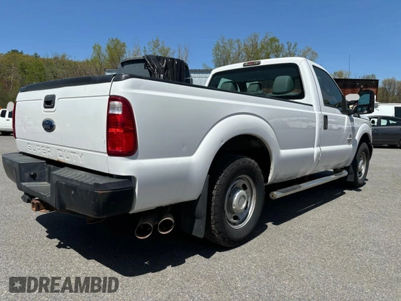 2015 Ford F-350 XL with VIN 1FTRF3AT9FEC55001, listed as a Copart auction lot 55889155 with 161,561 mi miles and Clean Title. Bid and sale history available at DreamBid. Image 4.