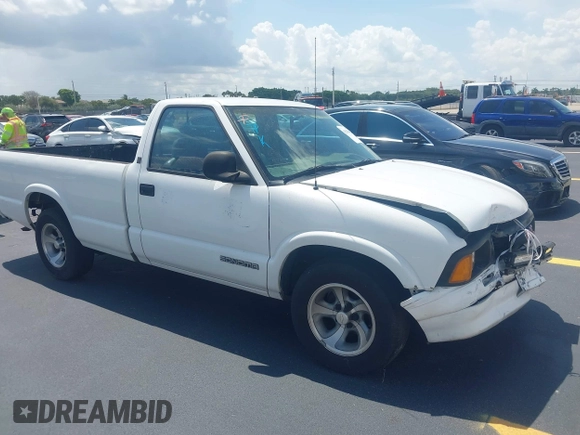 1997 GMC Sonoma with VIN 1GTCS1441VK518317, listed as a IAAI auction lot 42183464 with 75,862 mi miles. Bid and sale history available at carsss.com. Image 1.