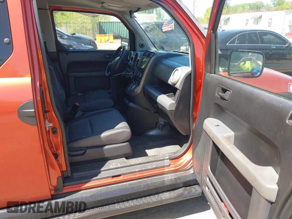 2005 Honda Element EX with VIN 5J6YH18675L013712, listed as a IAAI auction lot 42138866 with 196,705 mi miles and . Bid and sale history available at DreamBid. Image 5.