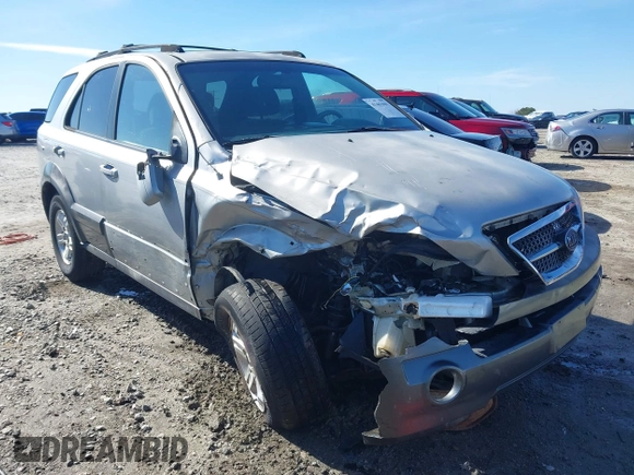 2003 Kia Sorento LX z VIN KNDJC733535052094, wystawiony jako IAAI lot #41461001 z przebiegiem 168 996 mil mil oraz . Historia ofert i sprzedaży dostępna na DreamBid. Obrazek 1.