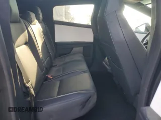 2024 Tesla Cybertruck z VIN 7G2CEHED8RA014228, wystawiony jako Copart lot #49007345 z przebiegiem 10 050 mil mil oraz Szkody całkowita. Historia ofert i sprzedaży dostępna na DreamBid. Obrazek 10.