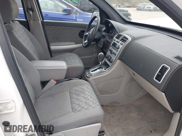 2007 Chevrolet Equinox LS z VIN 2CNDL13F276238895, wystawiony jako IAAI lot #42037472 z przebiegiem 157 808 mil mil oraz . Historia ofert i sprzedaży dostępna na DreamBid. Obrazek 5.