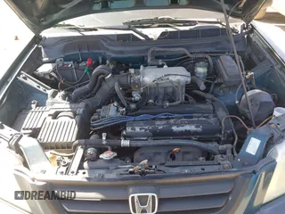 1998 Honda CR-V LX with VIN JHLRD2846WC015210, listed as a IAAI auction lot 42101347 with 238,214 mi miles. Bid and sale history available at carsss.com. Image 10.
