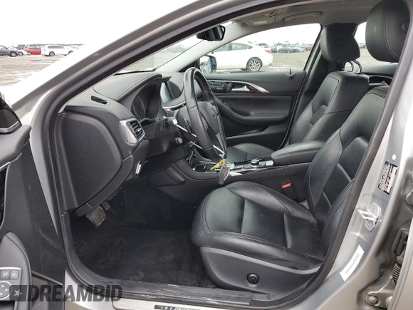 2018 Infiniti QX30 Premium with VIN SJKCH5CP0JA048053, listed as a Copart auction lot 48202385 with 90,578 mi miles and Salvage title. Bid and sale history available at DreamBid. Image 7.