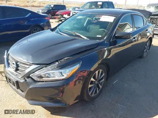 2017 Nissan Altima 2.5 SV with VIN 1N4AL3AP0HC277398, listed as a IAAI auction lot 40918944 with 214,412 mi miles. Bid and sale history available at carsss.com. Image 18.