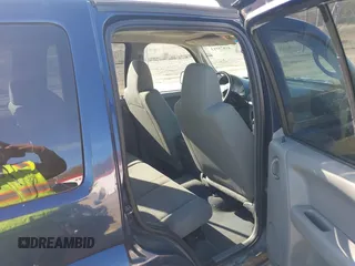 2006 Jeep Liberty Sport with VIN 1J4GL48K26W214748, listed as a IAAI auction lot 41875513 with 105,941 mi miles. Bid and sale history available at carsss.com. Image 8.