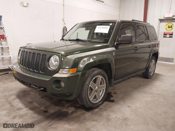 2008 Jeep Patriot Sport with VIN 1J8FF28W58D514209, listed as a IAAI auction lot 41630850 with 122,875 mi miles. Bid and sale history available at carsss.com. Image 2.