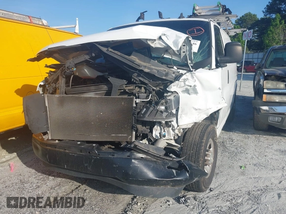 2020 Chevrolet Express Cargo with VIN 1GCWGAFP0L1261725, listed as a IAAI auction lot 42090746 with 67,851 mi miles and . Bid and sale history available at DreamBid. Image 6.