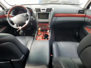 2007 Lexus LS 460 L with VIN JTHGL46F975015133, listed as a Copart auction lot 54196385 with 157,349 mi miles and Clean Title. Bid and sale history available at DreamBid. Image 8.