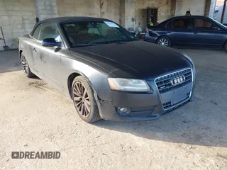 2010 Audi A5 Premium Plus z VIN WAULFAFH7AN024487, wystawiony jako IAAI lot #41574470 z przebiegiem 116 074 mil mil oraz . Historia ofert i sprzedaży dostępna na DreamBid. Obrazek 1.