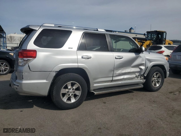 2011 Toyota 4Runner SR5 with VIN JTEZU5JR5B5016881, listed as a Copart auction lot 49498925 with 147,404 mi miles and Salvage Title. Bid and sale history available at carsss.com. Image 3.