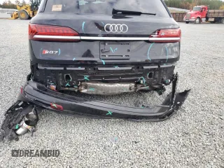 2022 Audi SQ7 Premium Plus z VIN WA1AWBF71ND004376, wystawiony jako Copart lot #37227643 z przebiegiem 16 907 mil mil oraz . Historia ofert i sprzedaży dostępna na DreamBid. Obrazek 9.