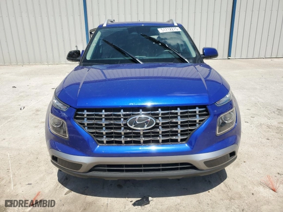 2024 Hyundai Venue SEL with VIN KMHRC8A35RU327842, listed as a Copart auction lot 51712275 with 8,865 mi miles and Non Repairable. Bid and sale history available at carsss.com. Image 5.
