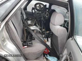 1988 Toyota Camry z VIN JT2VV21E8J0008306, wystawiony jako Copart lot #82378704 z przebiegiem 245 078 mil mil oraz Szkoda całkowita • Salvage title. Historia ofert i sprzedaży dostępna na DreamBid. Obrazek 10.