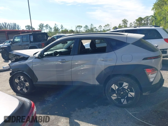 2025 Hyundai Kona SEL with VIN KM8HB3AB1SU228708, listed as a IAAI auction lot 41447697 with 632 mi miles and . Bid and sale history available at carsss.com. Image 14.