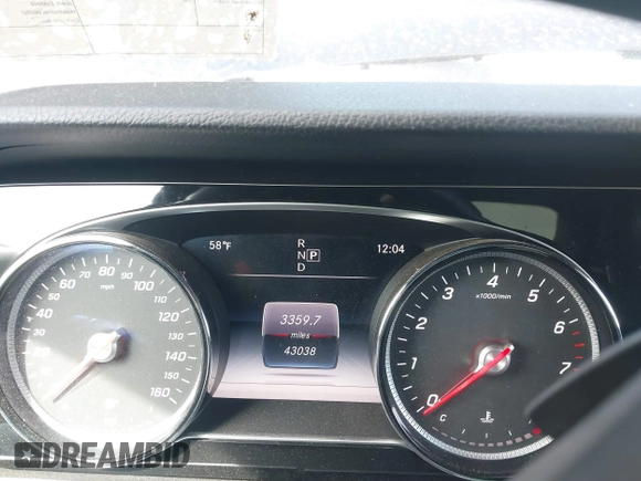 2019 Mercedes-Benz E-Class E 300 with VIN WDDZF4JB0KA600484, listed as a IAAI auction lot 41806241 with 43,038 mi miles. Bid and sale history available at carsss.com. Image 14.