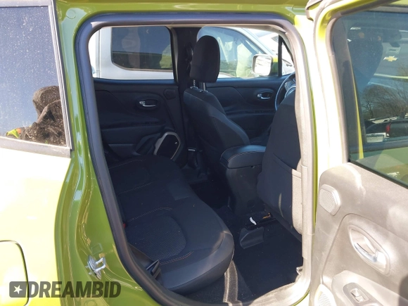 2016 Jeep Renegade Latitude with VIN ZACCJBBTXGPD18290, listed as a IAAI auction lot 41399537 with 49,749 mi miles. Bid and sale history available at carsss.com. Image 8.