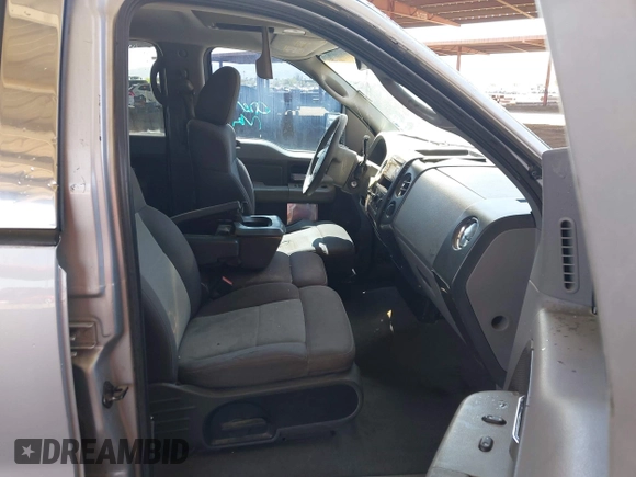 2006 Ford F-150 XLT with VIN 1FTRW12W86KB27394, listed as a IAAI auction lot 42015606 with 231,897 mi miles. Bid and sale history available at carsss.com. Image 5.
