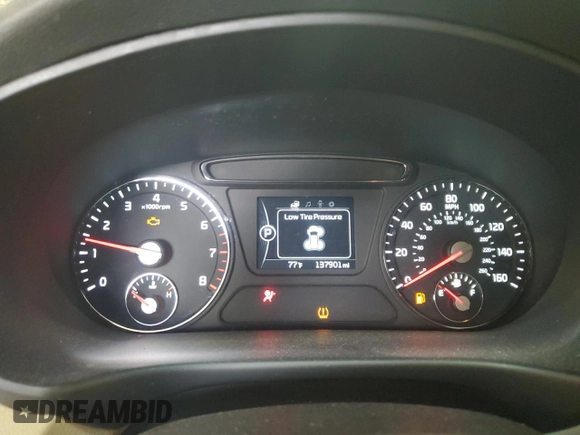 2016 Kia Sorento LX z VIN 5XYPGDA54GG062999, wystawiony jako Copart lot #57157845 z przebiegiem 137 901 mil mil oraz Szkoda całkowita • Salvage title. Historia ofert i sprzedaży dostępna na DreamBid. Obrazek 9.