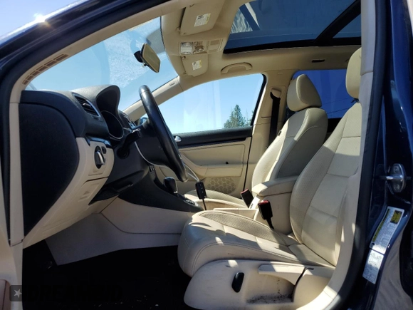 2014 Volkswagen Jetta TDI w/Sunroof with VIN 3VWPL7AJ8EM605861, listed as a Copart auction lot 58864235 with 128,667 mi miles and Salvage title. Bid and sale history available at DreamBid. Image 7.