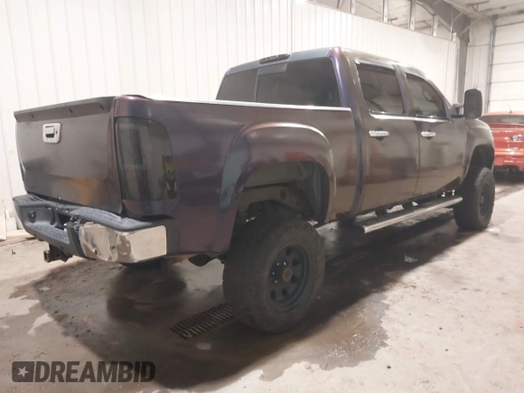 2007 GMC Sierra 1500 with VIN 2GTEK13Y671700496, listed as a IAAI auction lot 41233730 with 225,186 mi miles and . Bid and sale history available at DreamBid. Image 4.