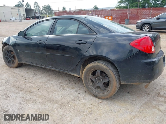 2007 Pontiac G6 1SV Value Leader z VIN 1G2ZF58B274237721, wystawiony jako IAAI lot #42410746 z przebiegiem Nie podano mil oraz . Historia ofert i sprzedaży dostępna na DreamBid. Obrazek 3.